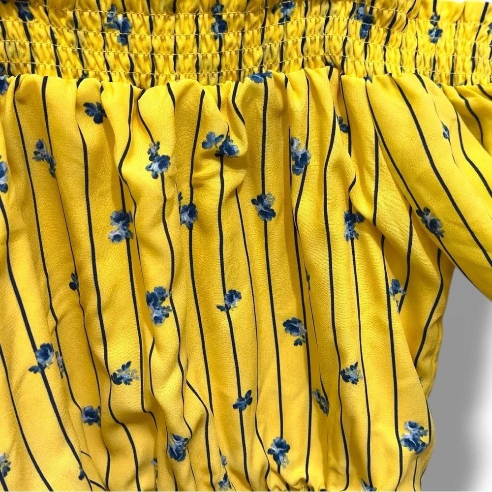 438 My Michelle | NWOT Yellow Floral Stripe Print Cold Shoulder Romper (Sz L)